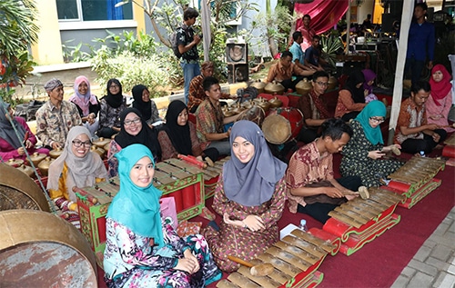 Latihan Gending Jawa Di unikal