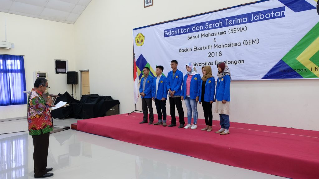 pelantikan senat dan bem universitas pekalongan