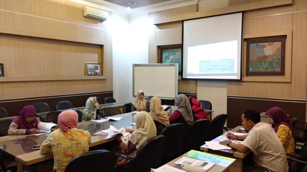 Evaluasi Hasil Tracer Study Lulusan Tahun 2016 