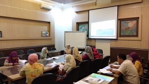 Evaluasi Hasil Tracer Study Lulusan Tahun 2016