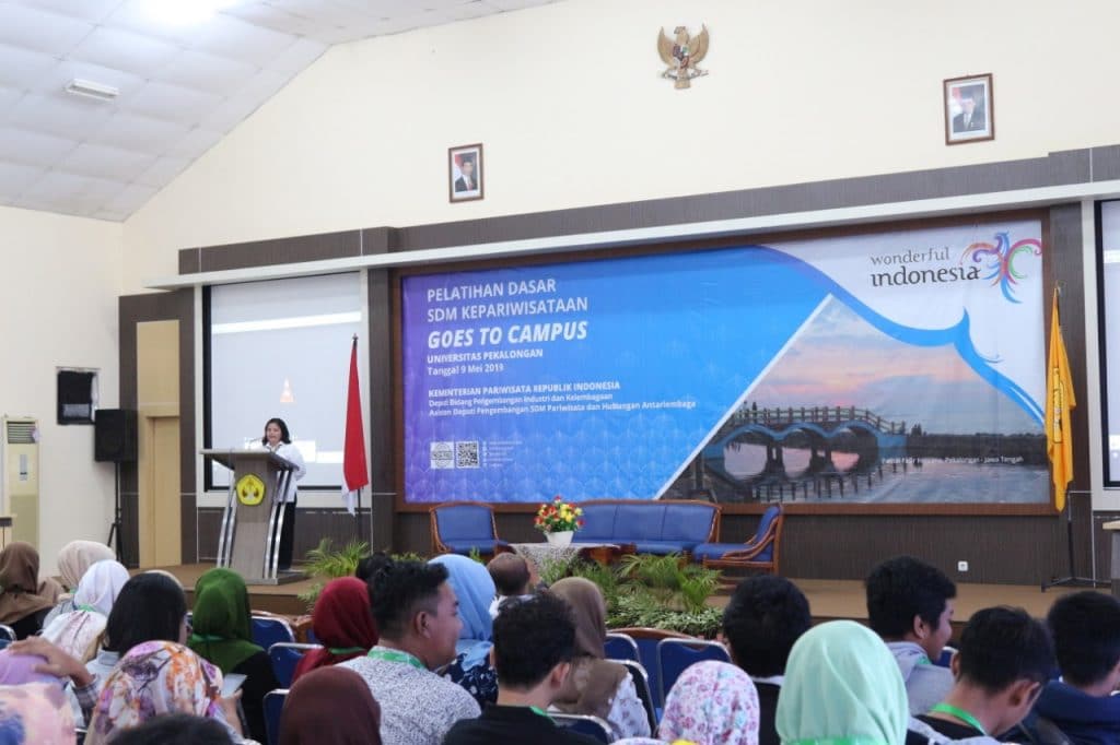Pelatihan Dasar SDM Kepariwisataan Goes To Campus