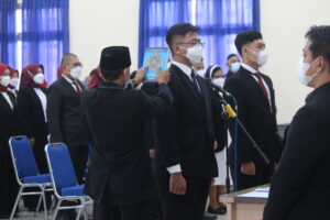 angkat sumpah profesi Ners dan Ahli Madya Fisioterapi