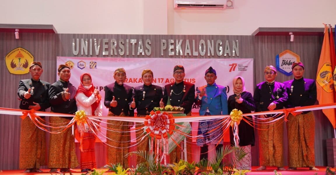 peringatan kemerdekaan dan soft lunching gor unikal