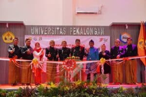 peringatan kemerdekaan dan soft lunching gor unikal